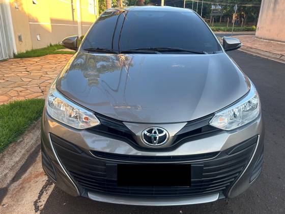 TOYOTA YARIS 1.5 16V FLEX SEDAN XL LIVE MULTIDRIVE TOYOTA YARIS 1.5 16V FLEX SEDAN XL LIVE MULTIDRIVE